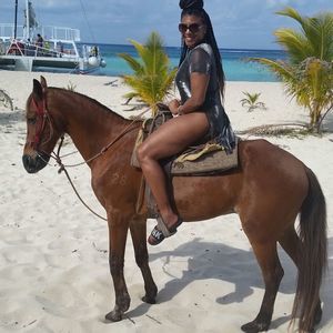 Meet your Posher, Requill